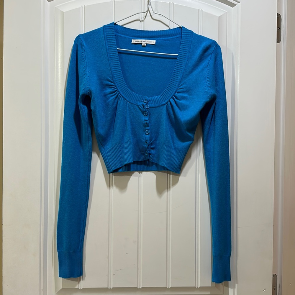Blue cropped cardigan/top